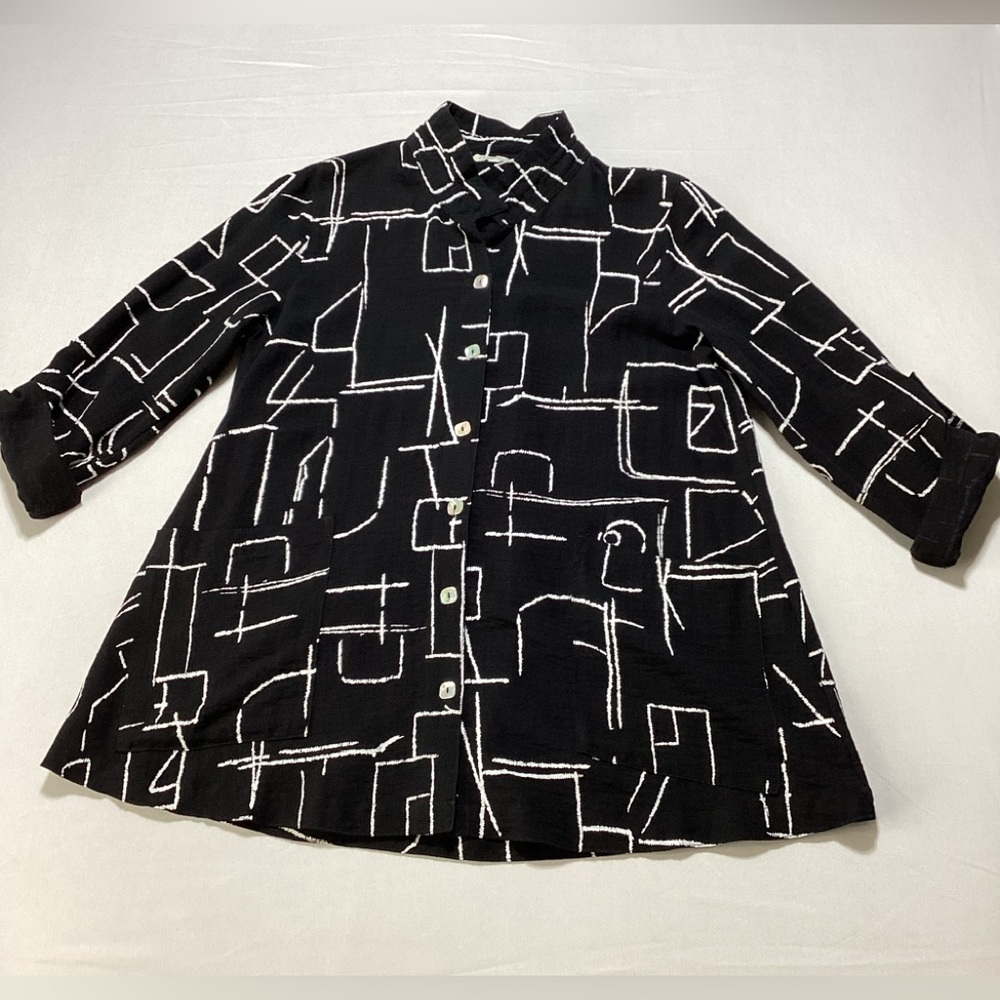 John Mark Black and White Abstract Button Down Roll Sleeve Shirt - Picture 3 of 12